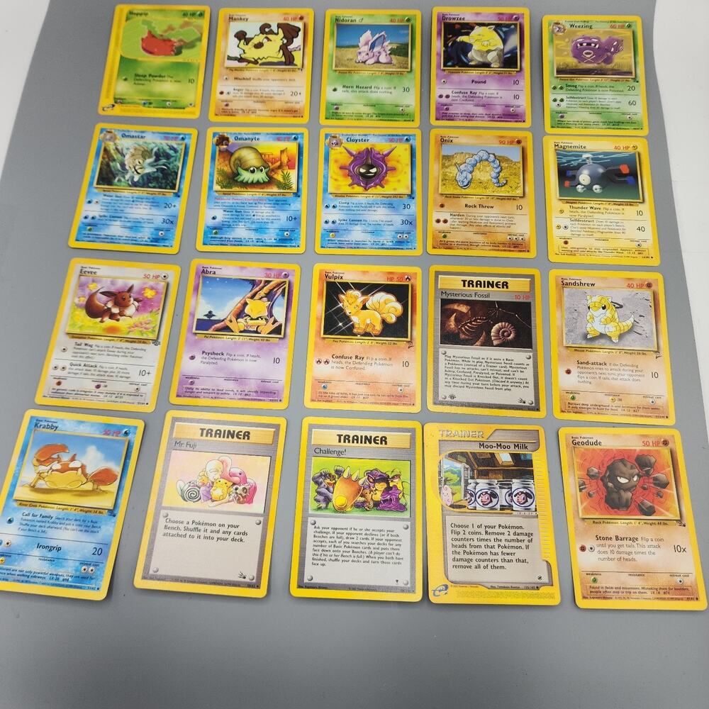 Pokémon Vintage Lot 20 Fossil & Others Trading Cards
